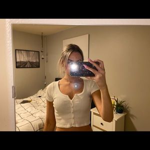 Brandy Melville cropped button shirt